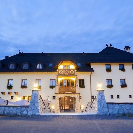 Hunting Chateau Krupina Eksteriør bilde