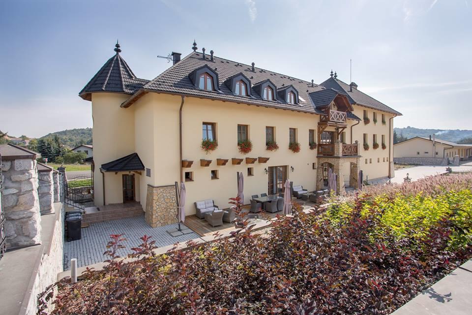 Hunting Chateau Krupina Eksteriør bilde