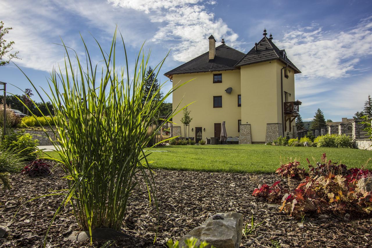 Hunting Chateau Krupina Eksteriør bilde